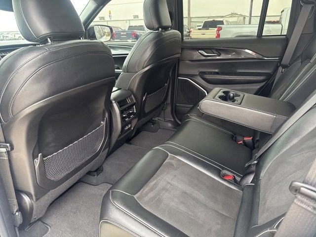 2022 Jeep Grand Cherokee Altitude