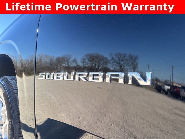 2025 Chevrolet Suburban LS