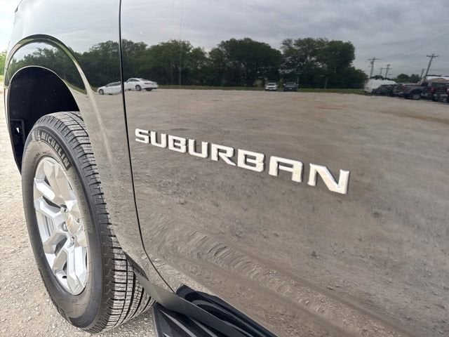 2025 Chevrolet Suburban LS