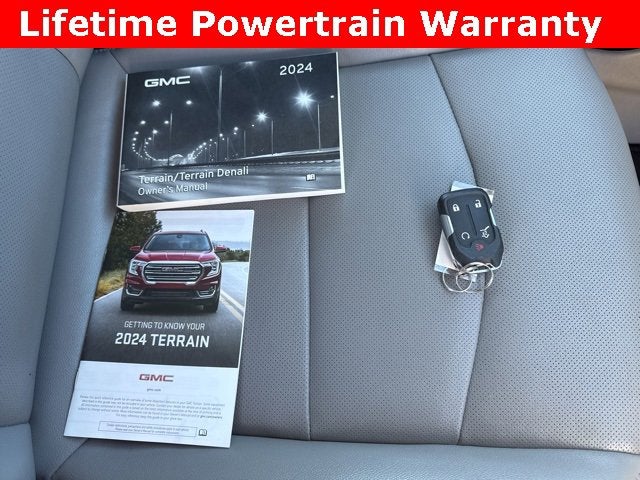 2024 GMC Terrain SLT