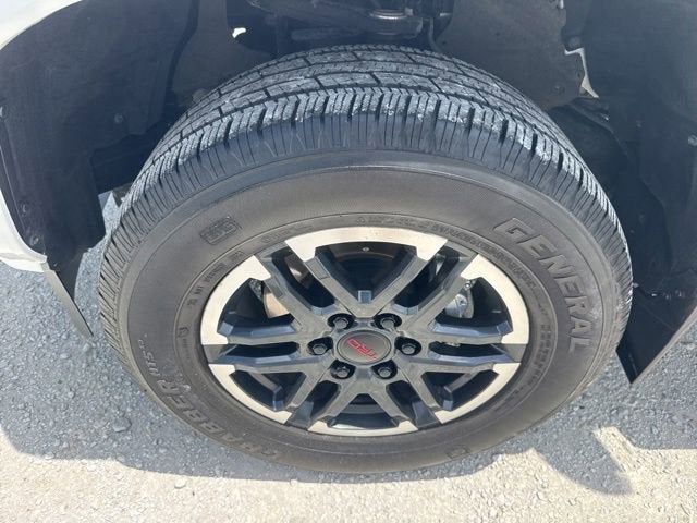 2024 Toyota Tacoma 2WD SR5