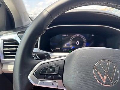 2025 Volkswagen Taos SE