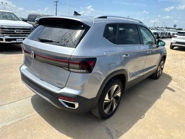 2025 Volkswagen Taos SE