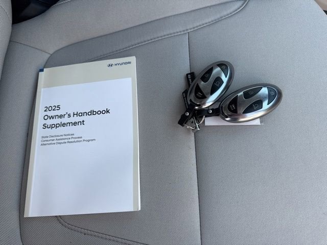 2025 Hyundai Tucson SE