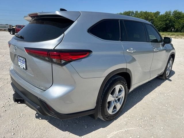 2022 Toyota Highlander LE