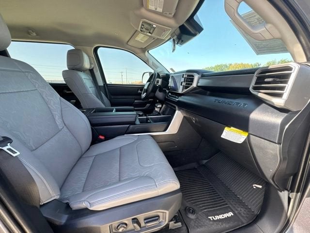 2024 Toyota Tundra 4WD SR5