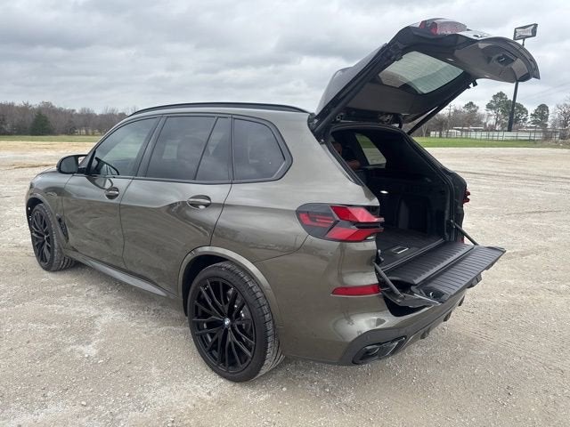 2025 BMW X5 M60i