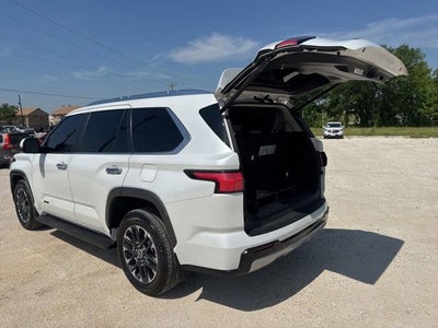 2024 Toyota Sequoia SR5