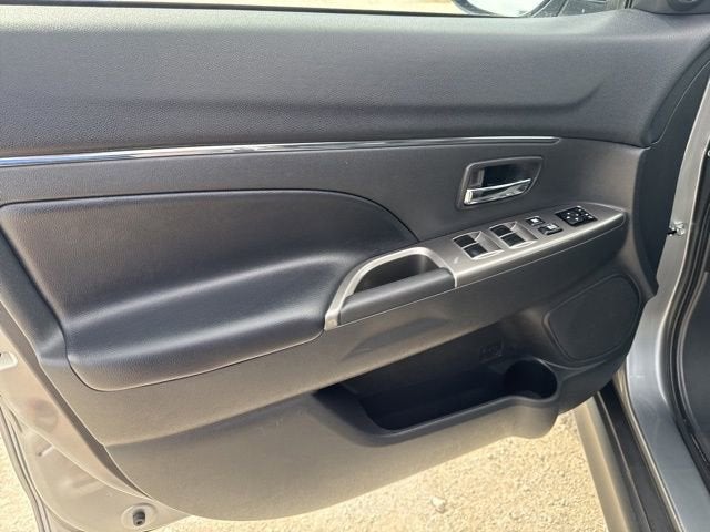 2025 Mitsubishi Outlander Sport S