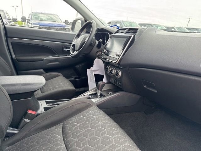 2025 Mitsubishi Outlander Sport S