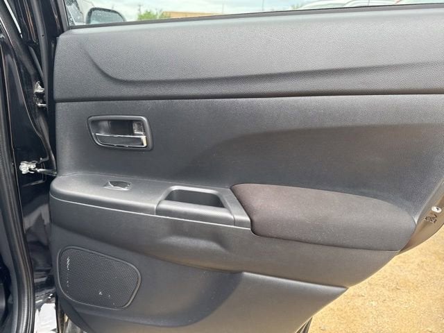 2025 Mitsubishi Outlander Sport S