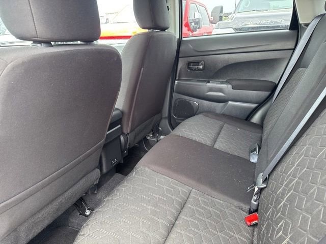 2025 Mitsubishi Outlander Sport S