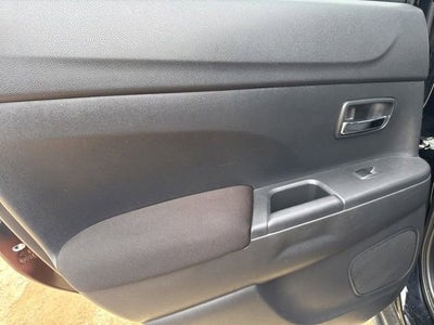 2025 Mitsubishi Outlander Sport S