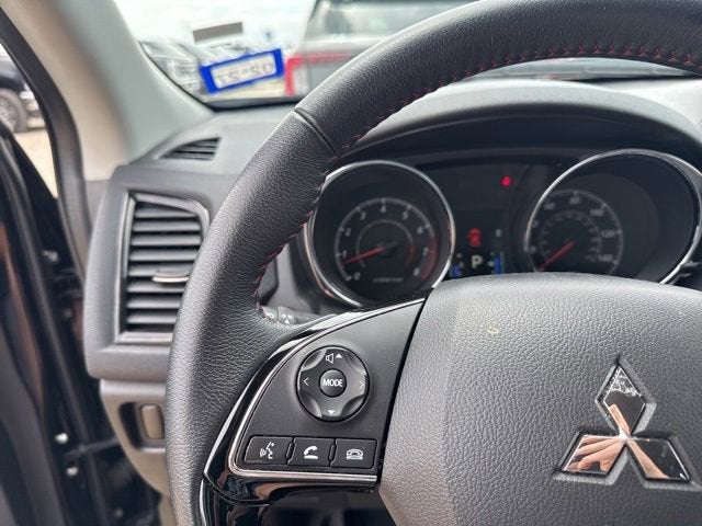 2025 Mitsubishi Outlander Sport S
