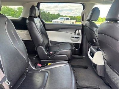 2023 Kia Carnival LX