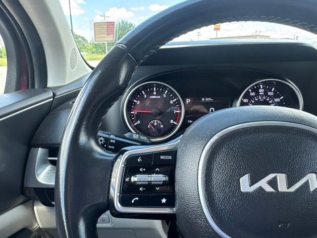 2023 Kia Carnival LX