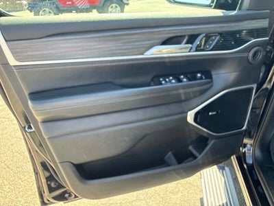 2023 Jeep Wagoneer Series III