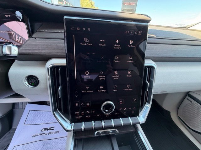 2027 GMC Acadia Denali
