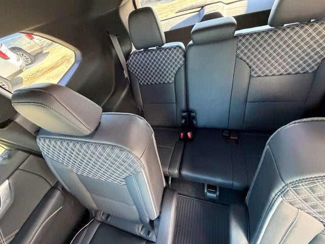 2027 GMC Acadia Denali
