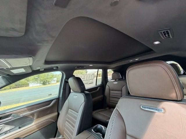 2026 GMC Acadia Denali Ultimate - Photo 13