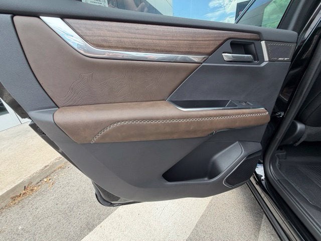 2026 GMC Acadia Denali Ultimate - Photo 14