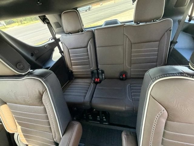 2026 GMC Yukon Denali Ultimate - Photo 18