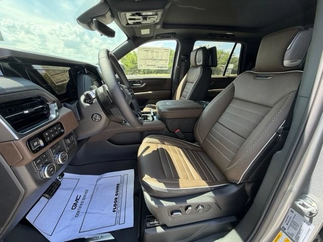 2026 GMC Yukon Denali Ultimate - Photo 6