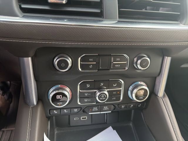 2022 GMC Yukon XL SLT