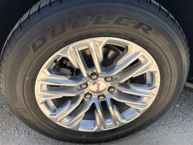2024 GMC Yukon XL SLT