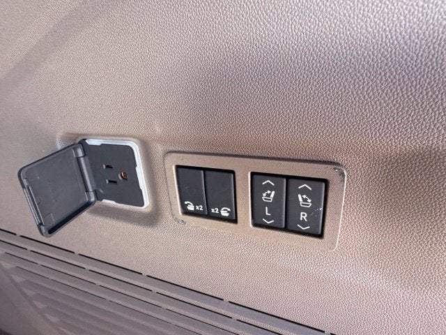 2027 GMC Yukon XL Denali