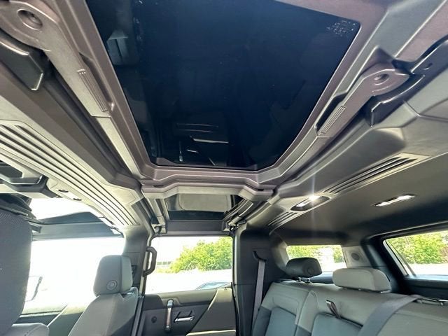 2025 GMC HUMMER EV SUV 2X