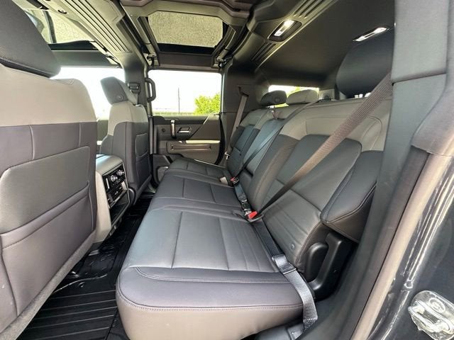 2025 GMC HUMMER EV SUV 2X