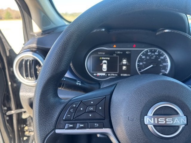 2023 Nissan Versa SV