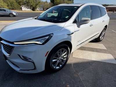 2022 Buick Enclave Avenir
