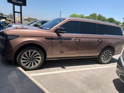 2025 Lincoln Navigator L Black Label