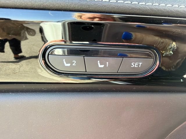 2024 INFINITI QX60 PURE