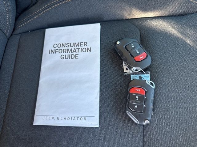 2025 Jeep Gladiator Nighthawk