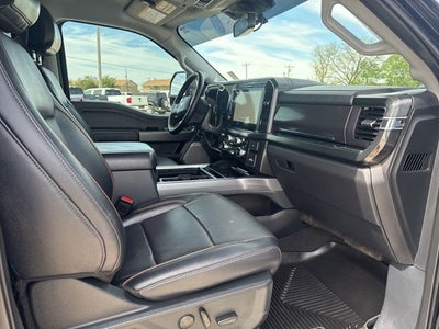2025 Ford F-350SD Lariat