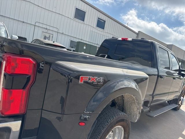 2025 Ford F-350SD Lariat