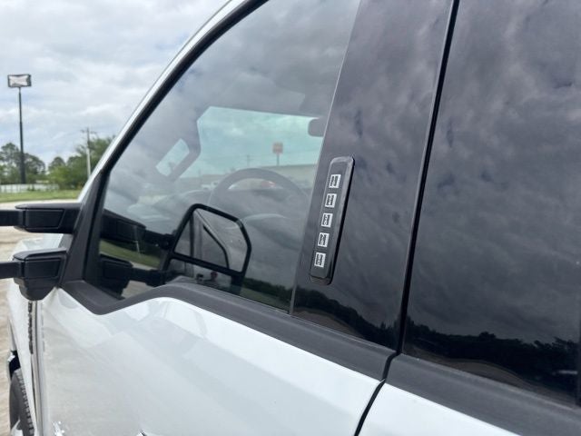 2023 Ford F-350SD Lariat