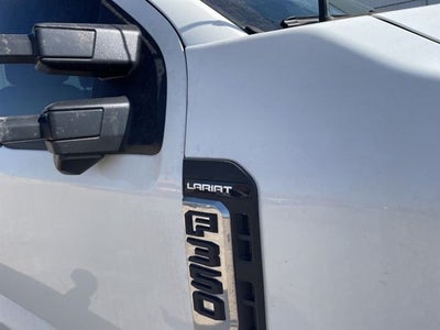 2025 Ford F-350SD Lariat DRW