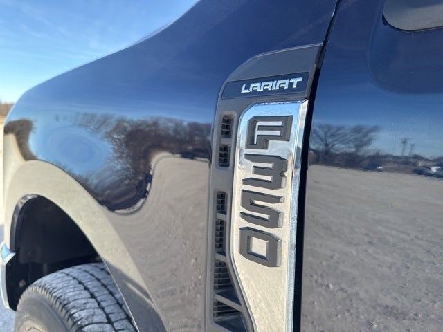 2023 Ford F-350SD Lariat