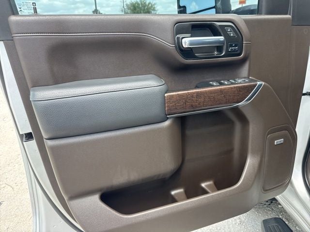 2023 GMC Sierra 2500HD Denali