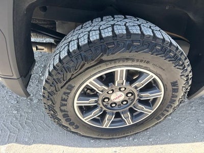2025 GMC Sierra 1500 AT4