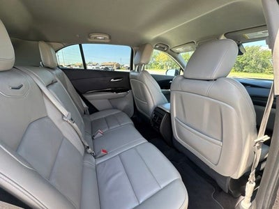 2022 Cadillac XT4 Premium Luxury