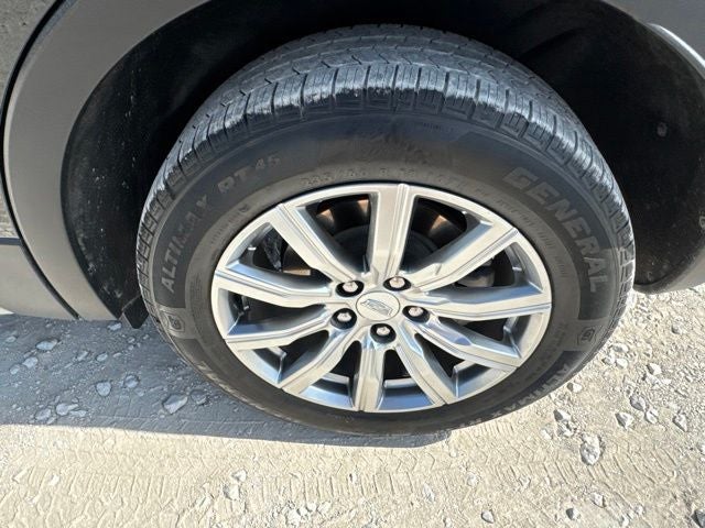 2022 Cadillac XT4 Premium Luxury