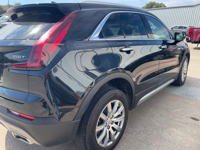 2022 Cadillac XT4 Premium Luxury