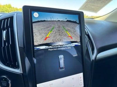2022 Ford Edge SE