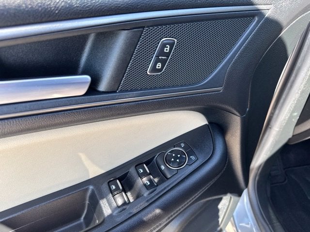 2022 Ford Edge SE