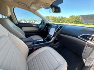2022 Ford Edge SE